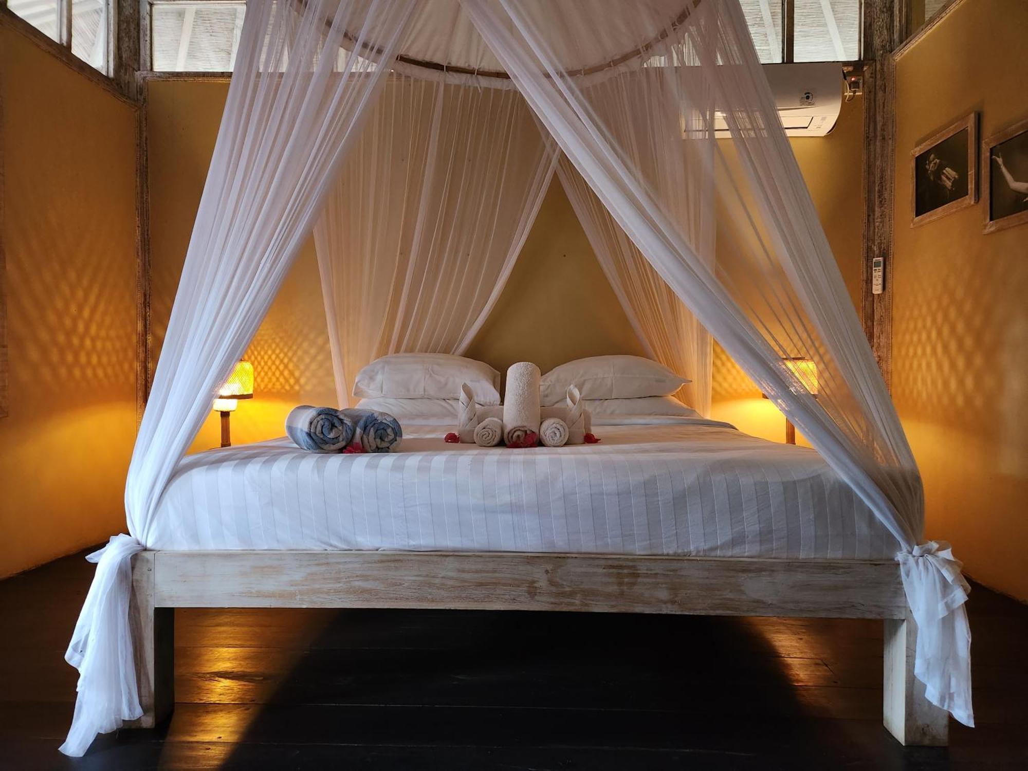 Bamboo Lodge Gili Trawangan Esterno foto